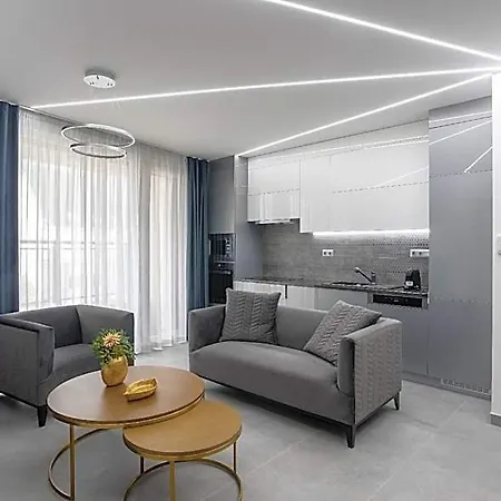 Avand Apartment *